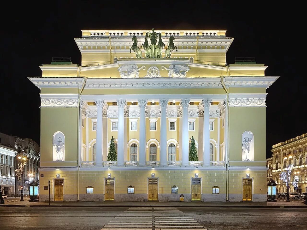 Александринский театр Санкт-Петербург. России Александринский театр. Александрийский драматический театр в Санкт-Петербурге. Площадь Островского Александринский театр.