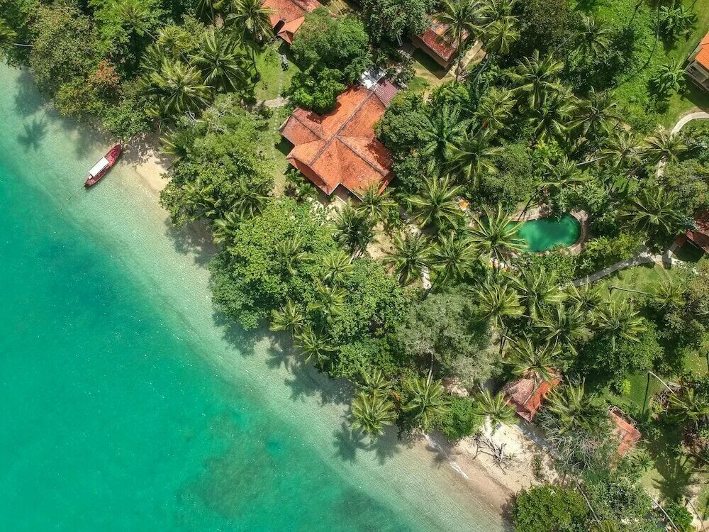 Architecture college. Баан май кхао пхукет. Baan mai khao phuket. Baan mai. Baan mai khao.