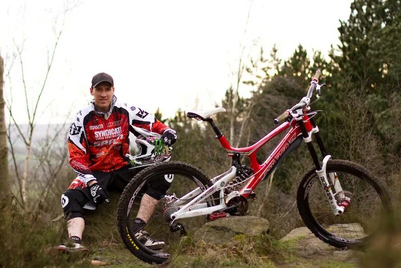 Стив пит. Стив пит санта круз. homles steve pete. sam hill (cyclist).