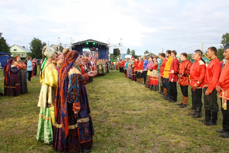Сыктывкар усть цильма. Праздник коми усть цилемская горка. праздник горка в усть-цильме. обрядовый праздник «усть-цилемская горка». фестиваль горка усть цильма.