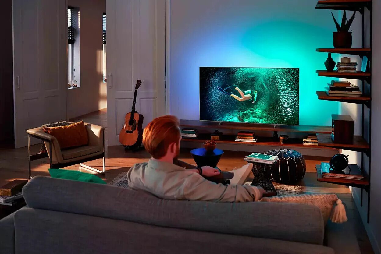 Телевизор Philips 55pus7956/60. Philips Ambilight 43 pus. Philips Ambilight 70. Телевизор через 50