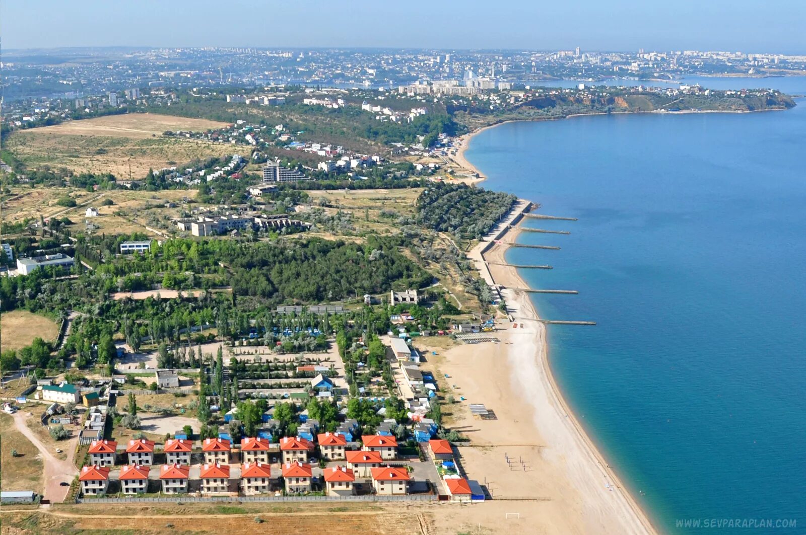 Каспийское море избербаш. Пляж любимовка севастополь. Учкуевка и любимовка. Пляж орловка севастополь. Учкуевка и любимовка.