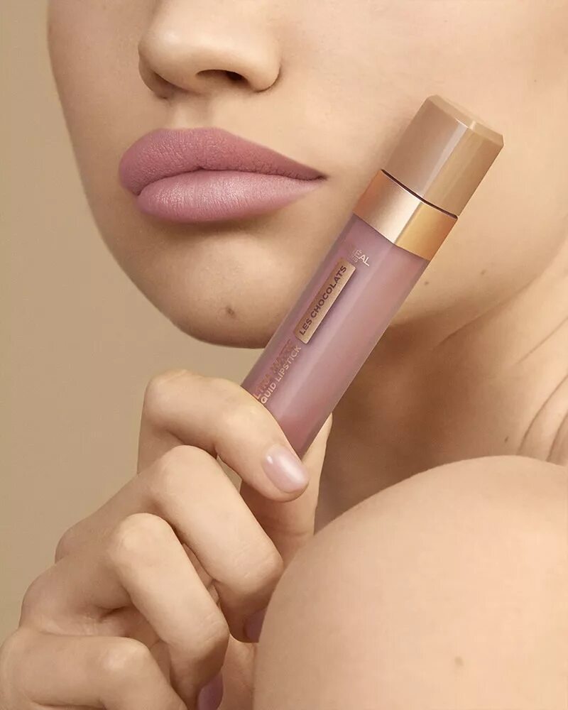 Loreal les macarons помада. Губная помада лореаль париж. Loreal matte помада. L'oreal paris губная помада color riche. Губная помада лореаль париж.