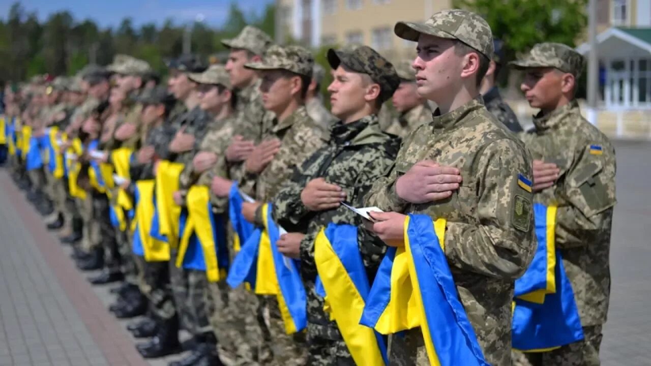 Сколько патриотов на украине на сегодня. Патриотические Украина. ВГО Патриот Украины. Сво на Украине. Картинки Патриот Украины.