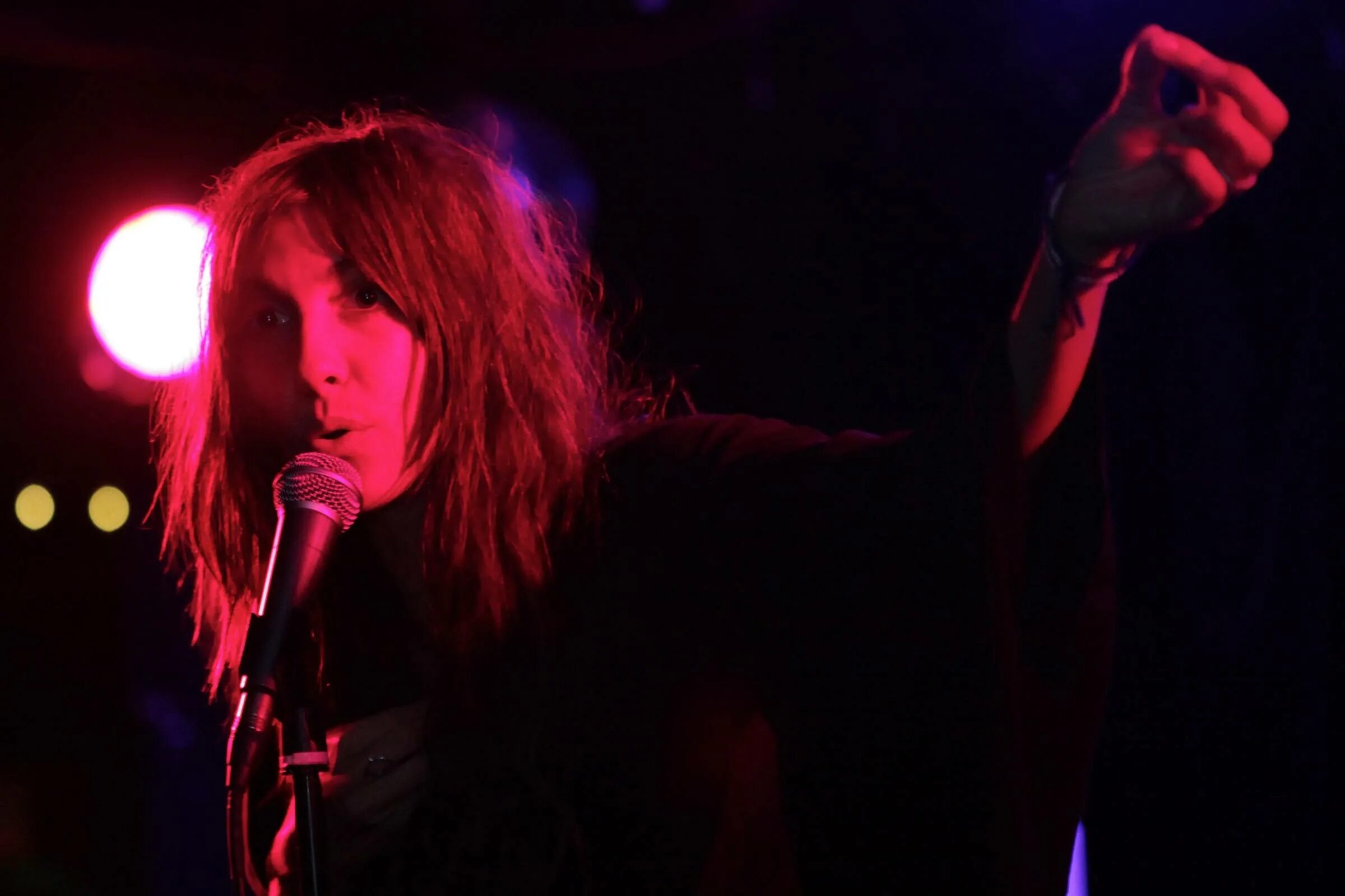 Suzanne vega молодая. Suzanne vega 1992. сюзанна вега клипы. Nico vega фото. Nico vega.