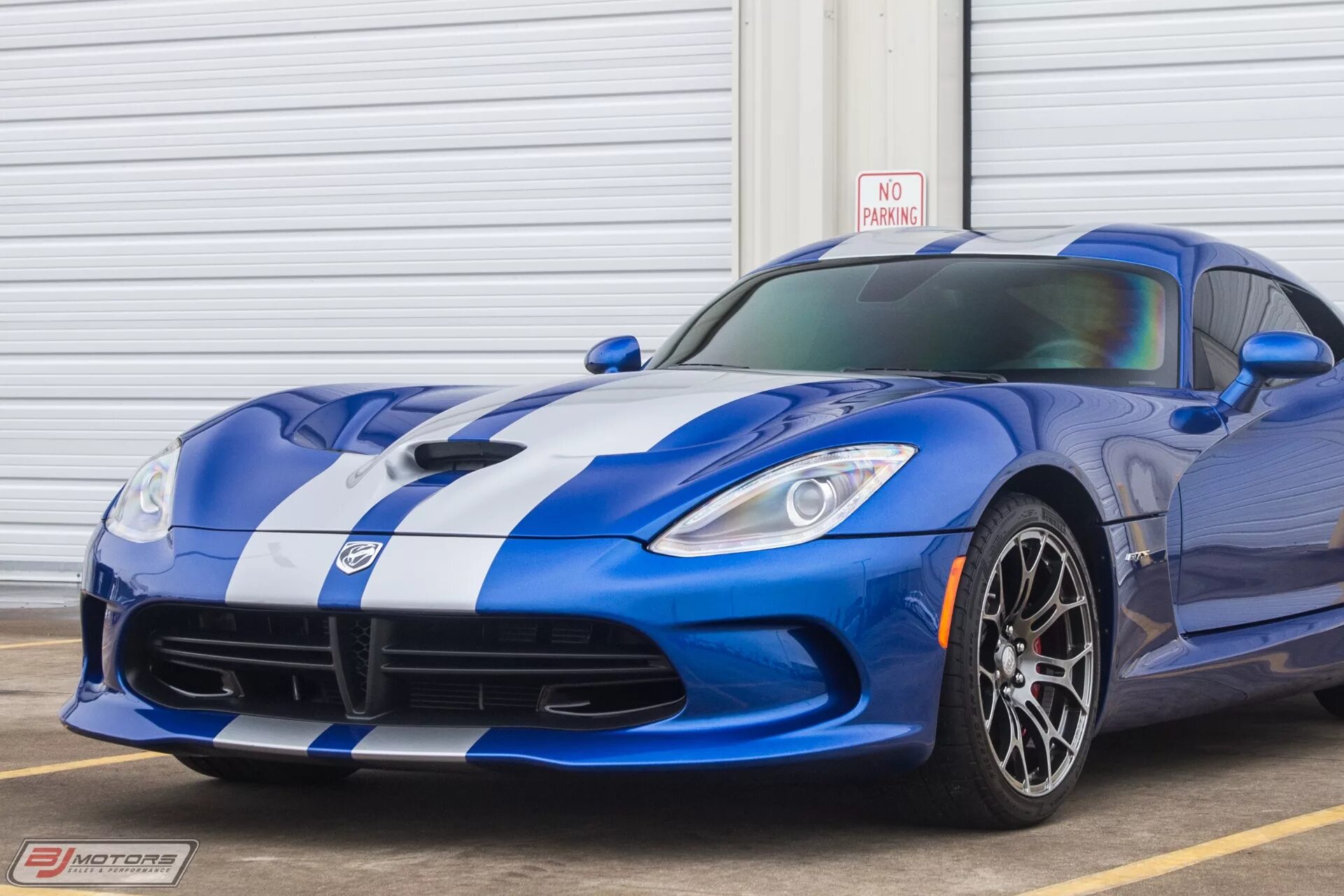 Додж вайпер 2021. Тг вайперов. Вайпер мотоцикл 150. Dodge viper 2021. Додж вайпер срт gts.