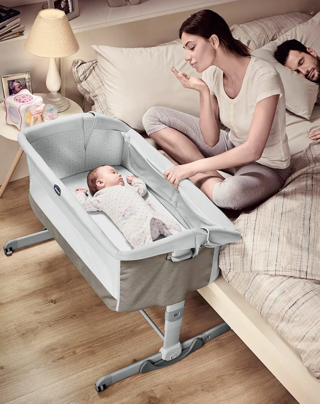 Приставная кровать chicco next2me. Колыбель chicco next2me. Колыбель chicco next2me. Chicco next2me. Колыбель chicco next2me magic.