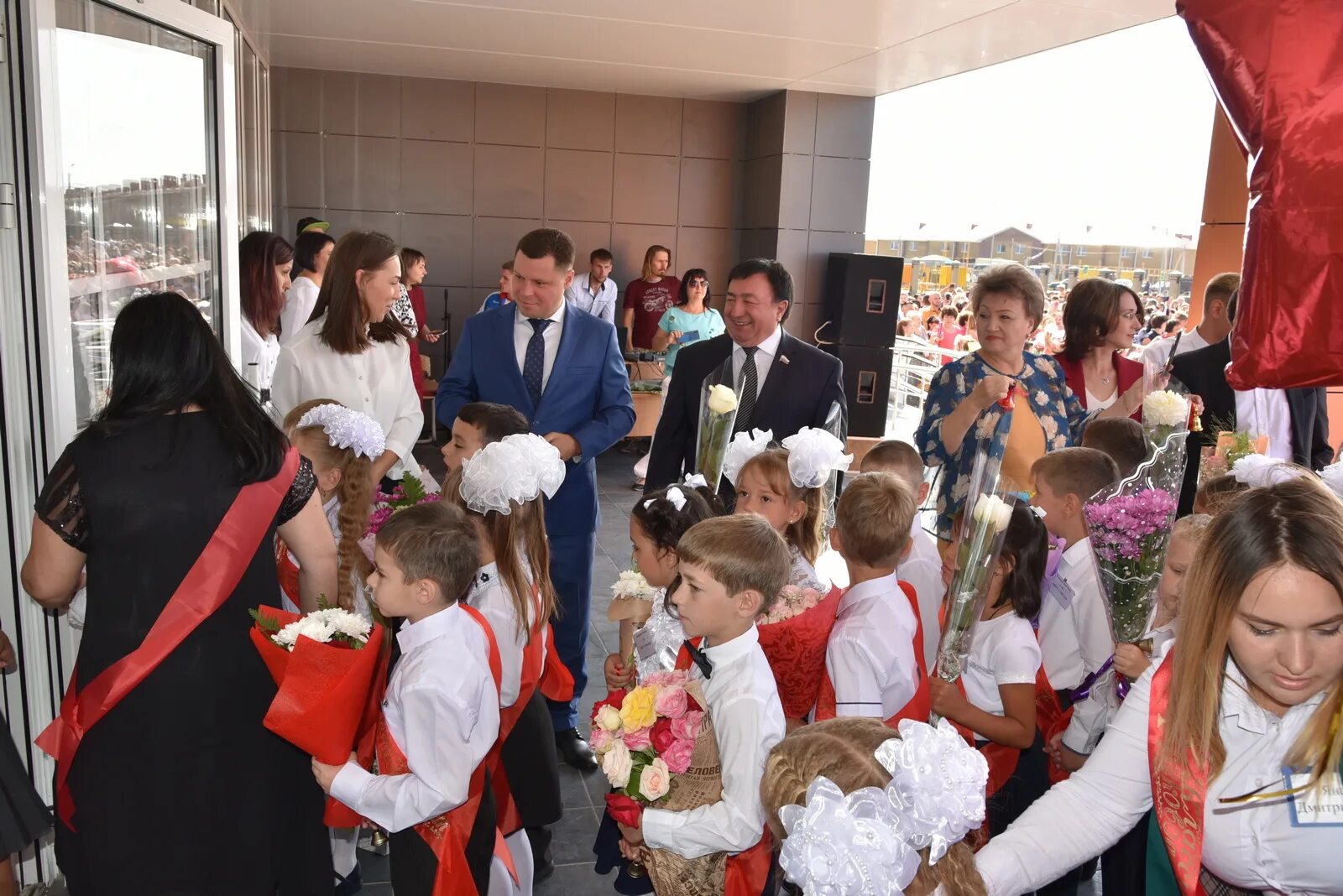 Школа 3 михайловск. Школа 1 Михайловск Ставропольский край. Школа 20 Михайловск Ставропольский край. Город Михайловск Ставропольский край 20 школа. Ставропольский край Михайловск 28 школа.