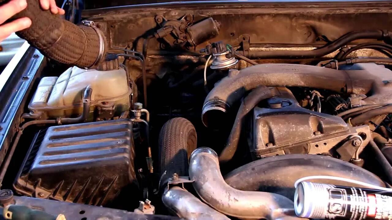 Чистка впускного коллектора bmw x3 g01. Впускной тракт дизельного двигателя. Очиститель впускного коллектора дизеля. Freelander 2 2 дизель впускной коллектор. Впускной тракт двигателя портер 2.