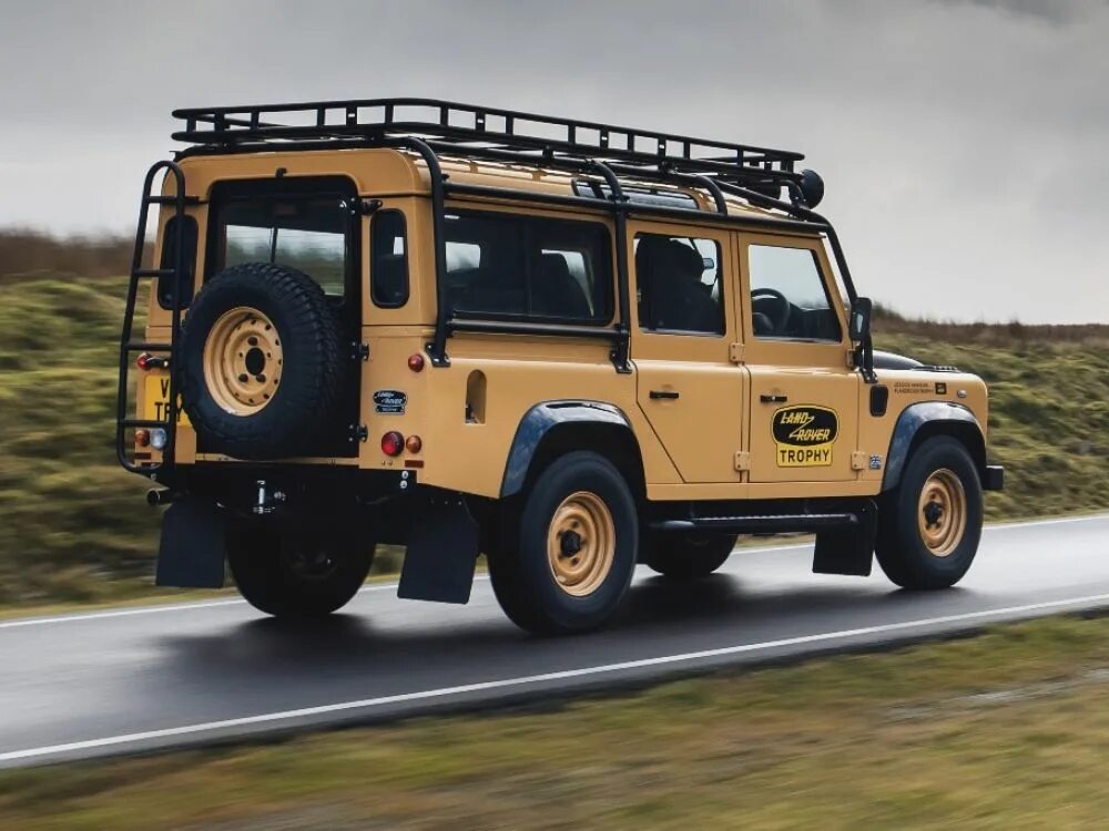 Джип ленд Ровер Дефендер. Land Rover Defender старый. Ленд Ровер Дефендер красный. Land Rover Defender трофи. Модели defender