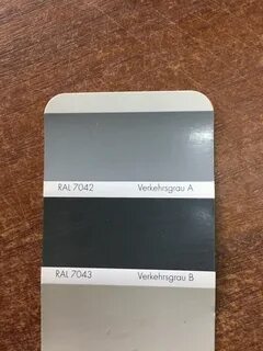 Ral 7043