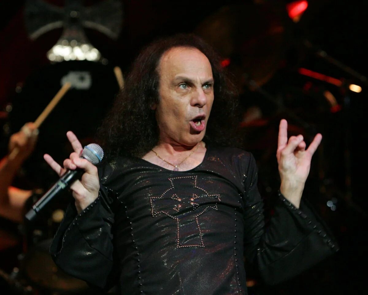 Ronnie dio. Ронни дио.