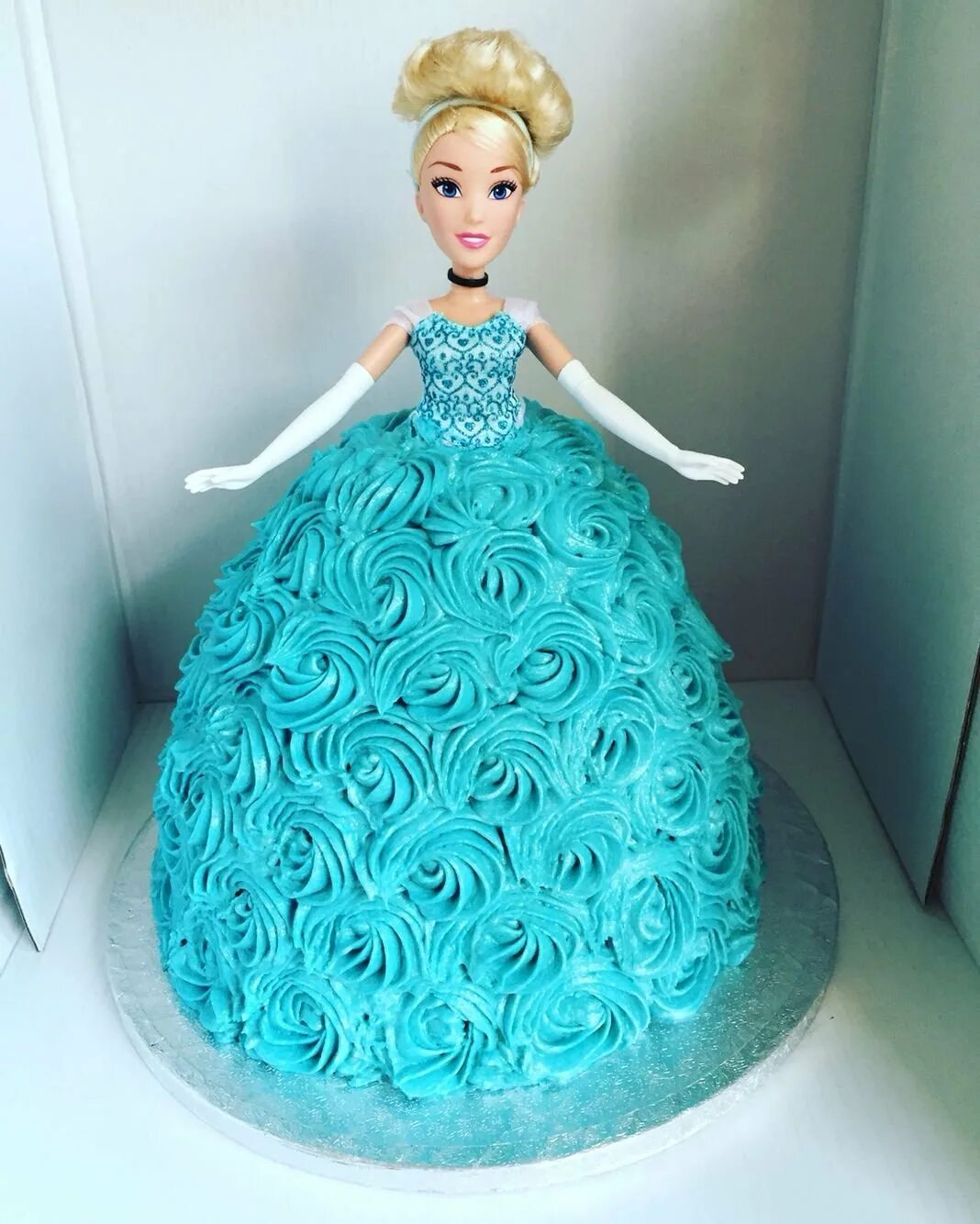 Торт барби торт барби торт барби. Тортики кукла. Кукла барби принцесса для торта. Тортики кукла. Торт с куклой барби для девочки 6 лет.