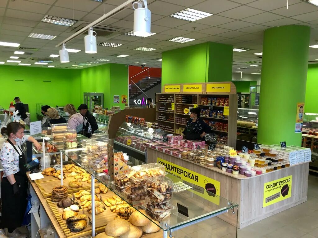 Фермер москва. Дурыкино зоомагазин. Магазин фермерских продуктов. Сергей фермер москва. Фермер с продуктами.