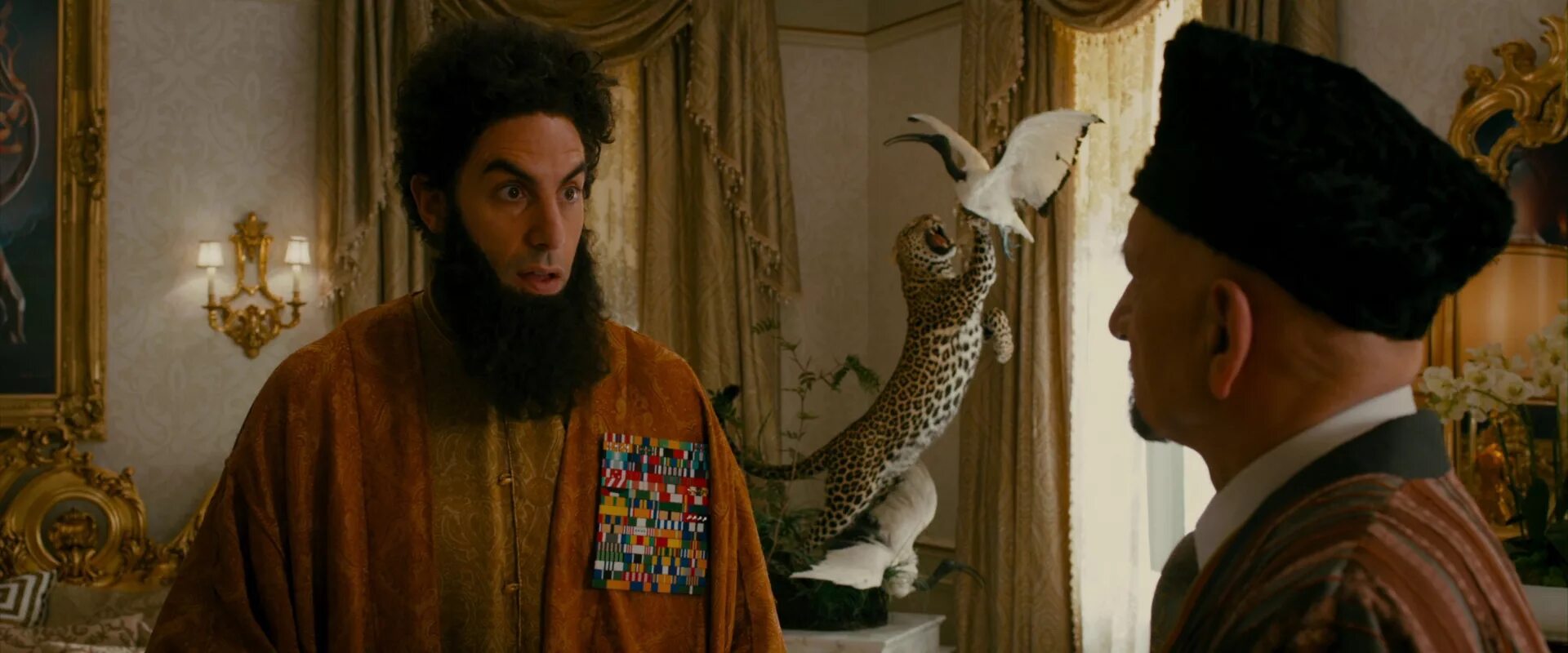 Комедия про диктатора. Бен Кингсли диктатор. Диктатор _ the Dictator (2012. Диктатор алладин.