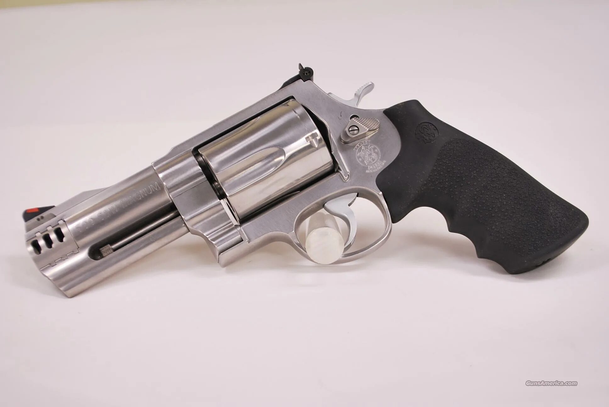 Револьвер 500. SW 500 Magnum револьвер. Смит и Вессон 500. Smith and Wesson 500 Magnum. Револьвер Смит-Вессон 500 Магнум.