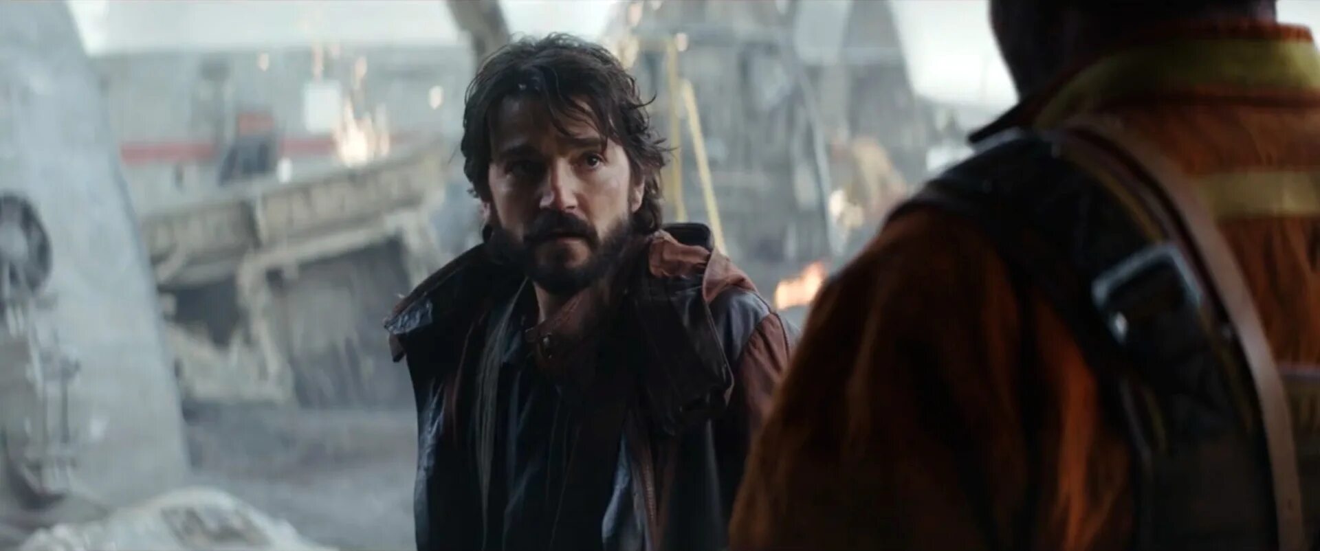 183 investigator andore in handcufs. Андор 1 сезон. Андор сериал сенатор. Маргарет клуни андор сериал. Кассиан андор арт.