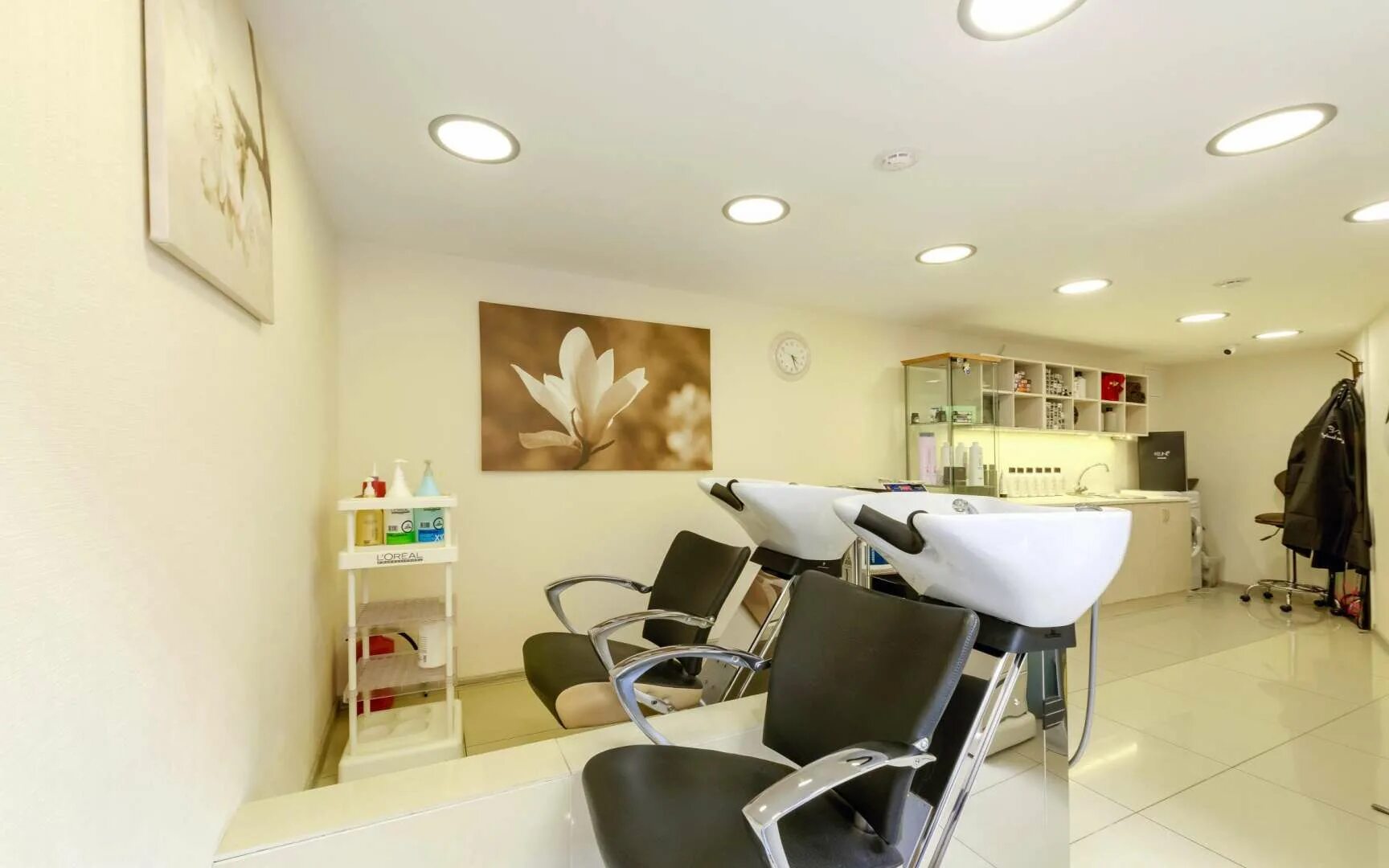 Центр красоты и здоровья мирт на васильевском. Салон красоты грация спб. Центр красоты санкт петербург. Салон красоты лиса спб. Океания спа нижний новгород.