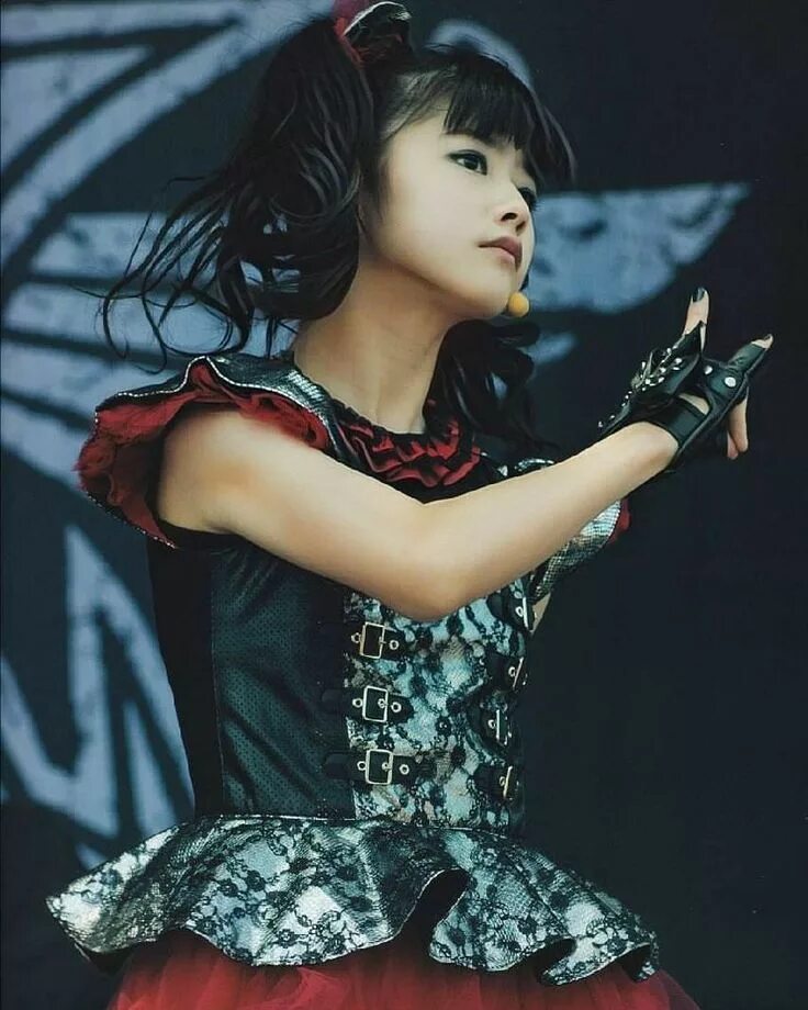 Юи мидзуно. Babymetal юи мидзуно. Юи мидзуно 2022. Юи мидзуно. Юи мидзуно.