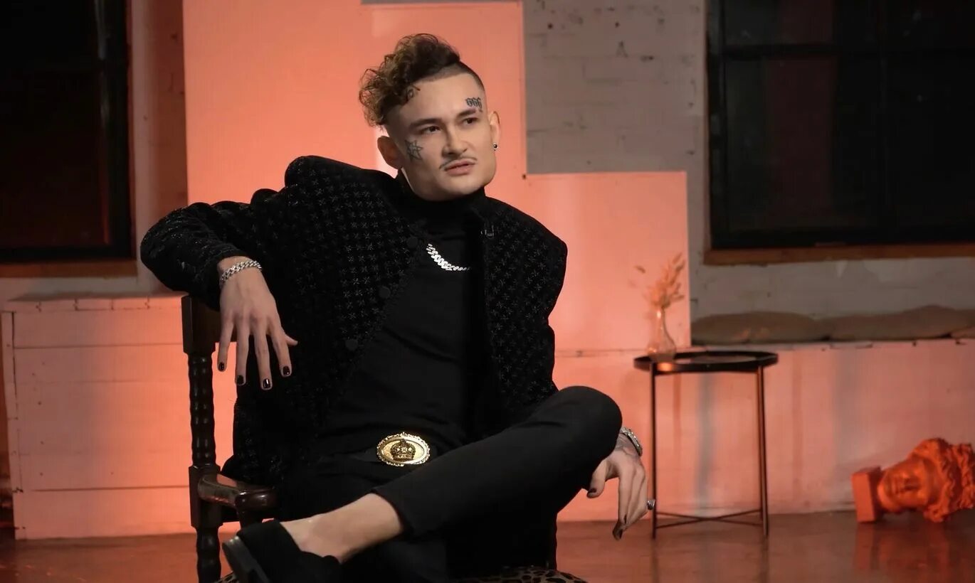 Интервью моргенштерна гордону. Фейс 2022 рэпер. Моргенштерн интервью 2023. Моргенштерн новые тату. Девушка моргенштерна 2022.