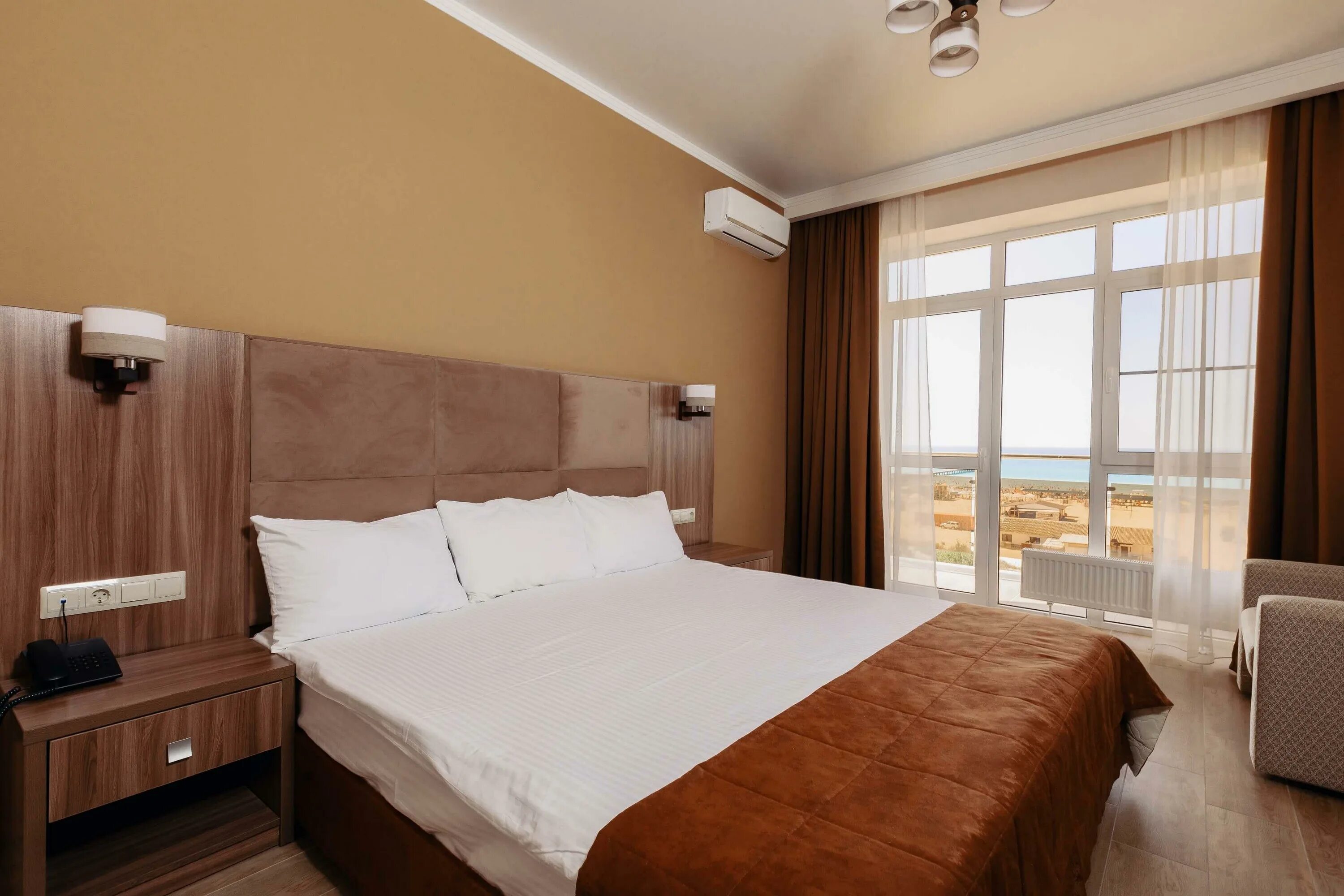 Отель family pride inn анапа. Pride inn отель витязево. Прайд ин анапа витязево. Отель family pride. Отель фэмили прайд ин витязево.