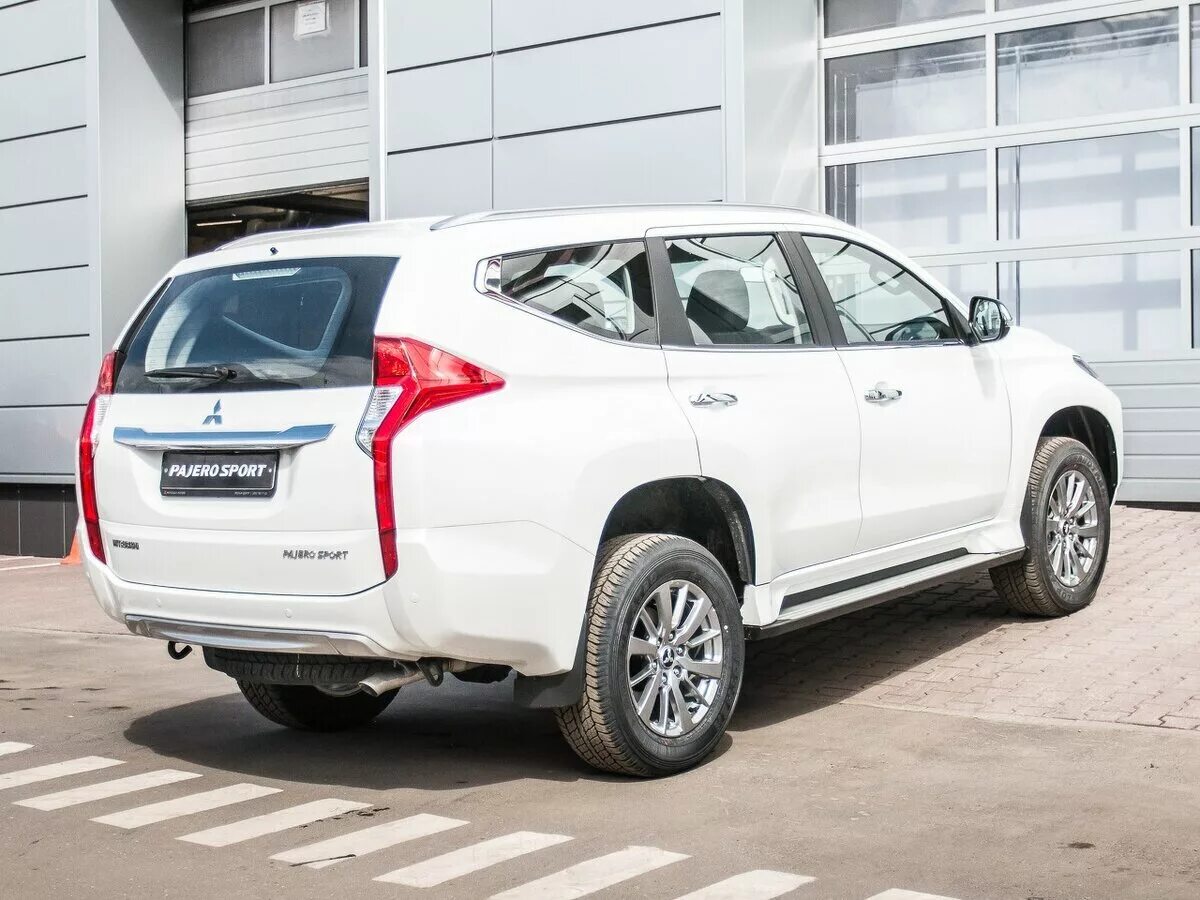 Mitsubishi Pajero Sport 2019. Митсубиси Паджеро спорт 3 2019. Pajero Sport 3 белый. Мицубиси Pajero Sport 2019. Mitsubishi pajero 2019