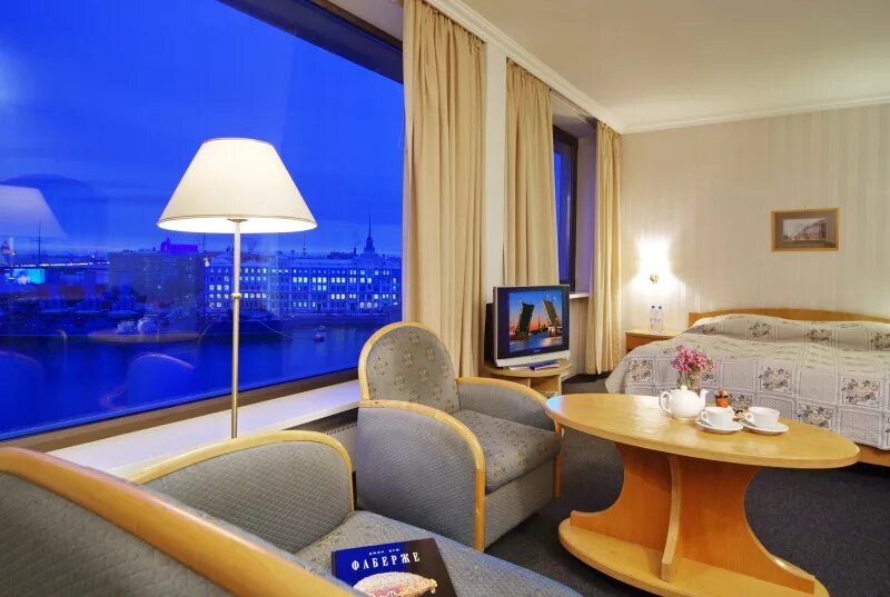 Отель санкт петербург выезд. Гостиница санкт-петербург 4*. гостиница санкт-петербург пироговская набережная. сититель отель санкт-петербург. отель санкт-петербург 4 пироговская набережная 5/2.