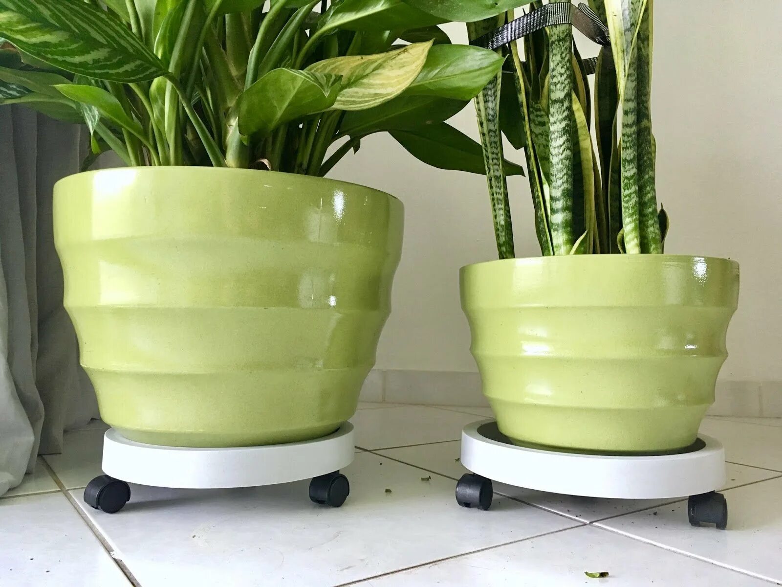 Горшок кресло на колесиках. Кашпо тюльпан №5 30л на колесиках терракот/10шт/07046/милих. Детский горшок стульчик роджер армстронг. Кашпо тюльпан №5 30л на колесиках терракот/10шт/07046/милих. Поддон для цветочного горшка.