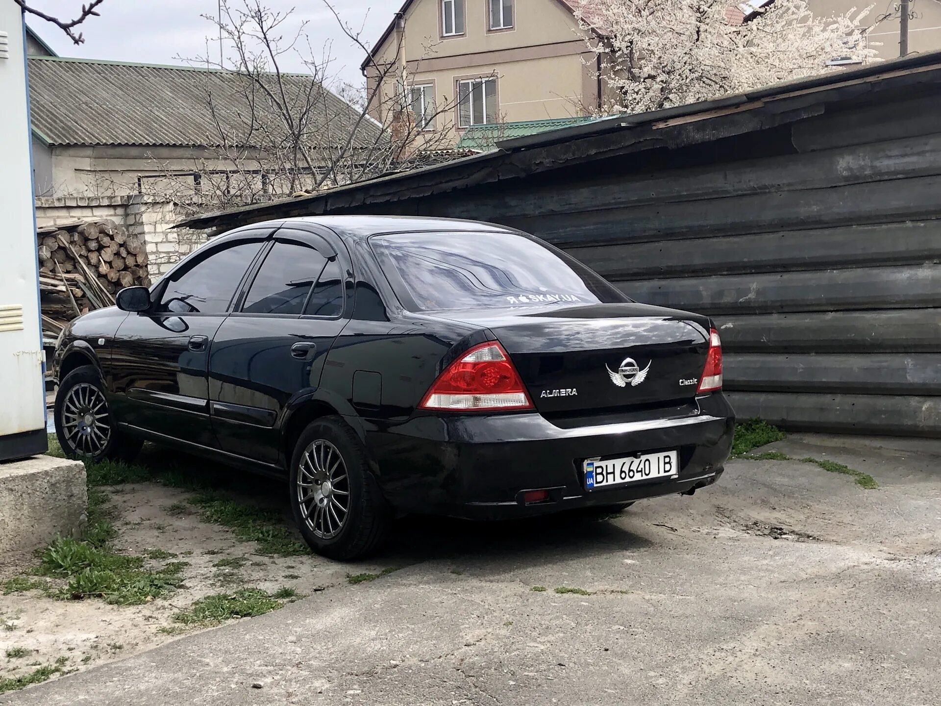 Купить альмеру классик москва. Ниссан Альмера b10. Nissan Almera Classic b10. Альмера Классик b10. Nissan Альмера b10.