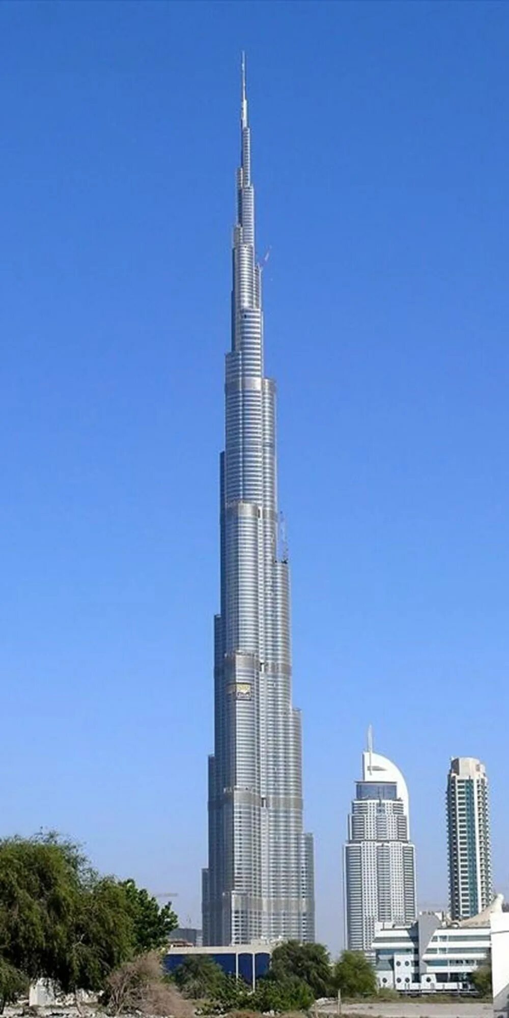 Башня Бурдж Халифа. Небоскрёб Бурдж-Халифа в Дубае. Высота Бурдж Халифа в Дубае. Самый высокий небоскрёб в мире высота. Самый высокий дом на земле