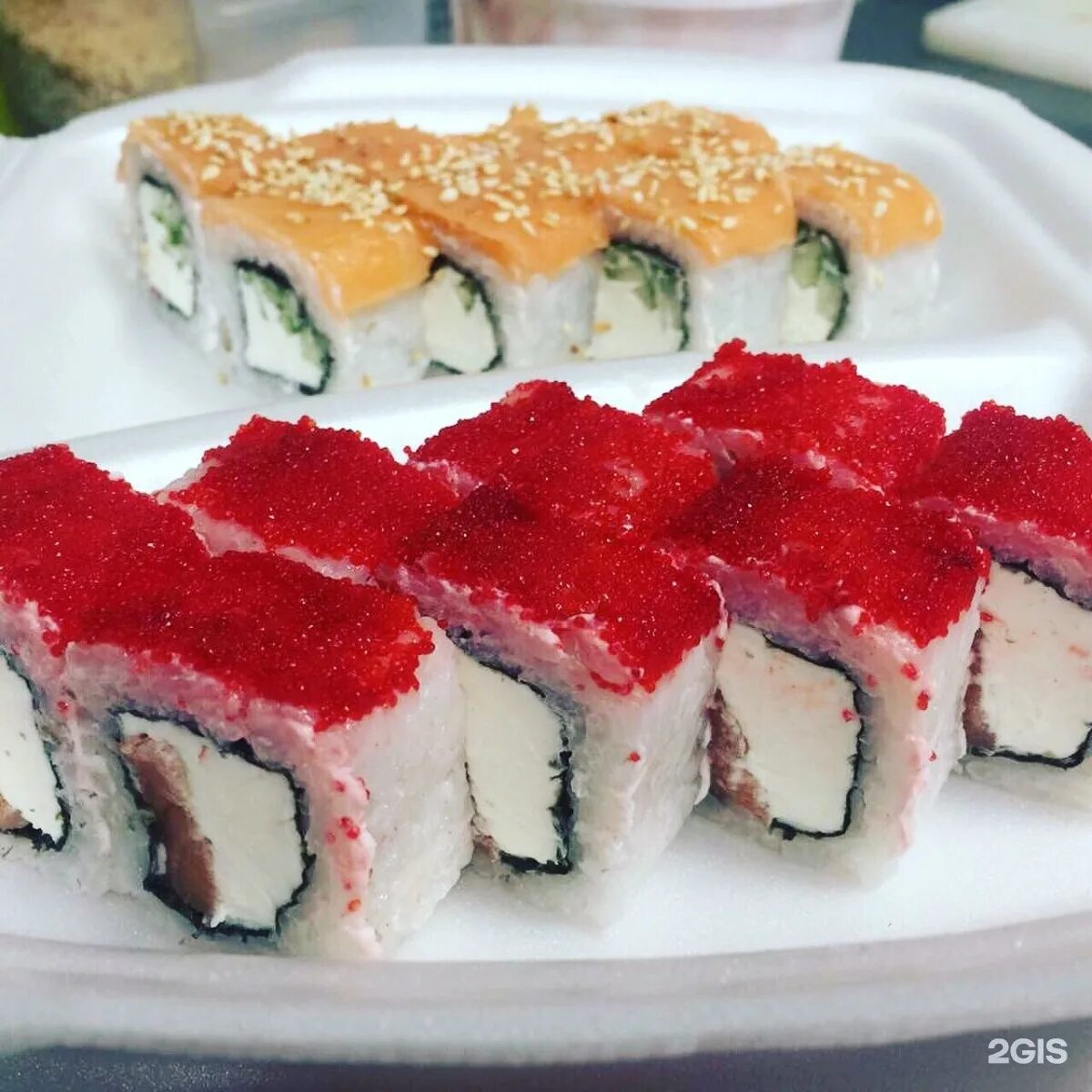 Sushi cocktails москва. ЦУНАМИ суши. ЦУНАМИ роллы. Ресторан Tsunami sushi. ЦУНАМИ роллы Красноярск.