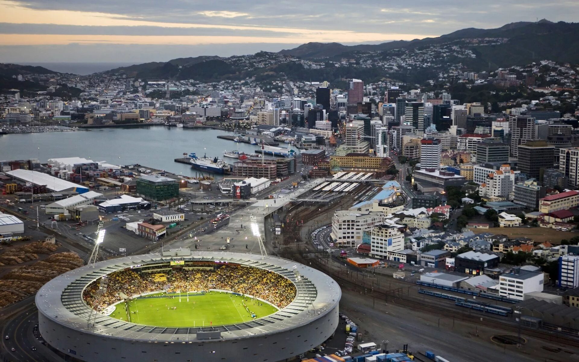 Новозеландия окленд. Квинстаун юар. Веллингтон (новая зеландия). Веллингтон (новая зеландия). Численность новой зеландии.