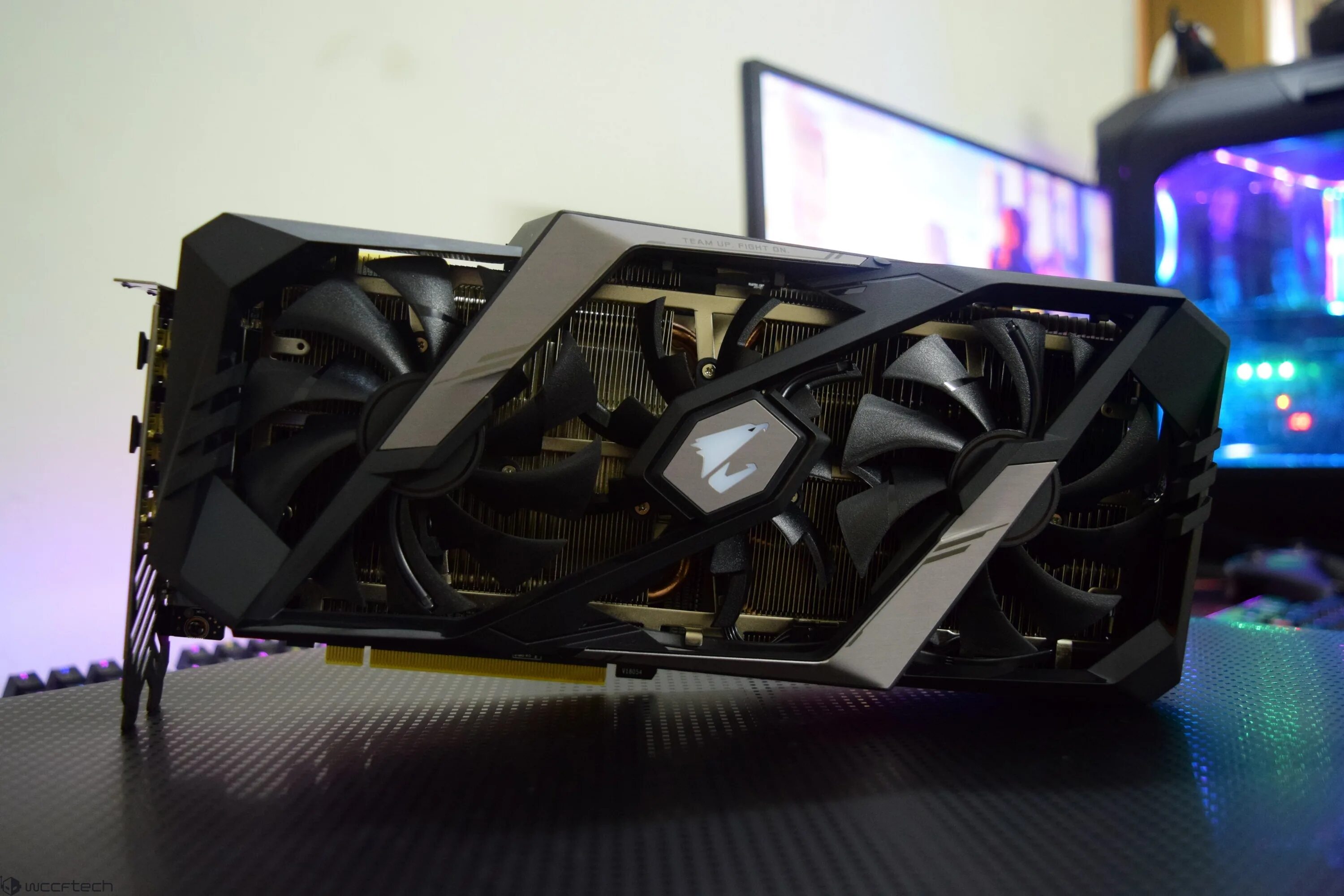 Rtx 4080 super aorus