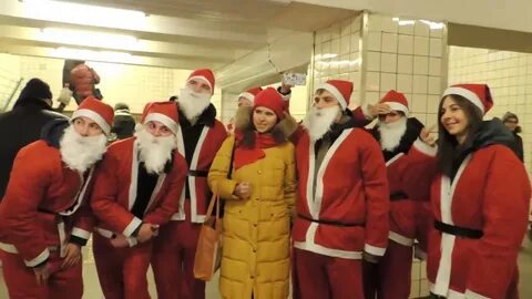Деды морозы в метро москвы сегодня видео