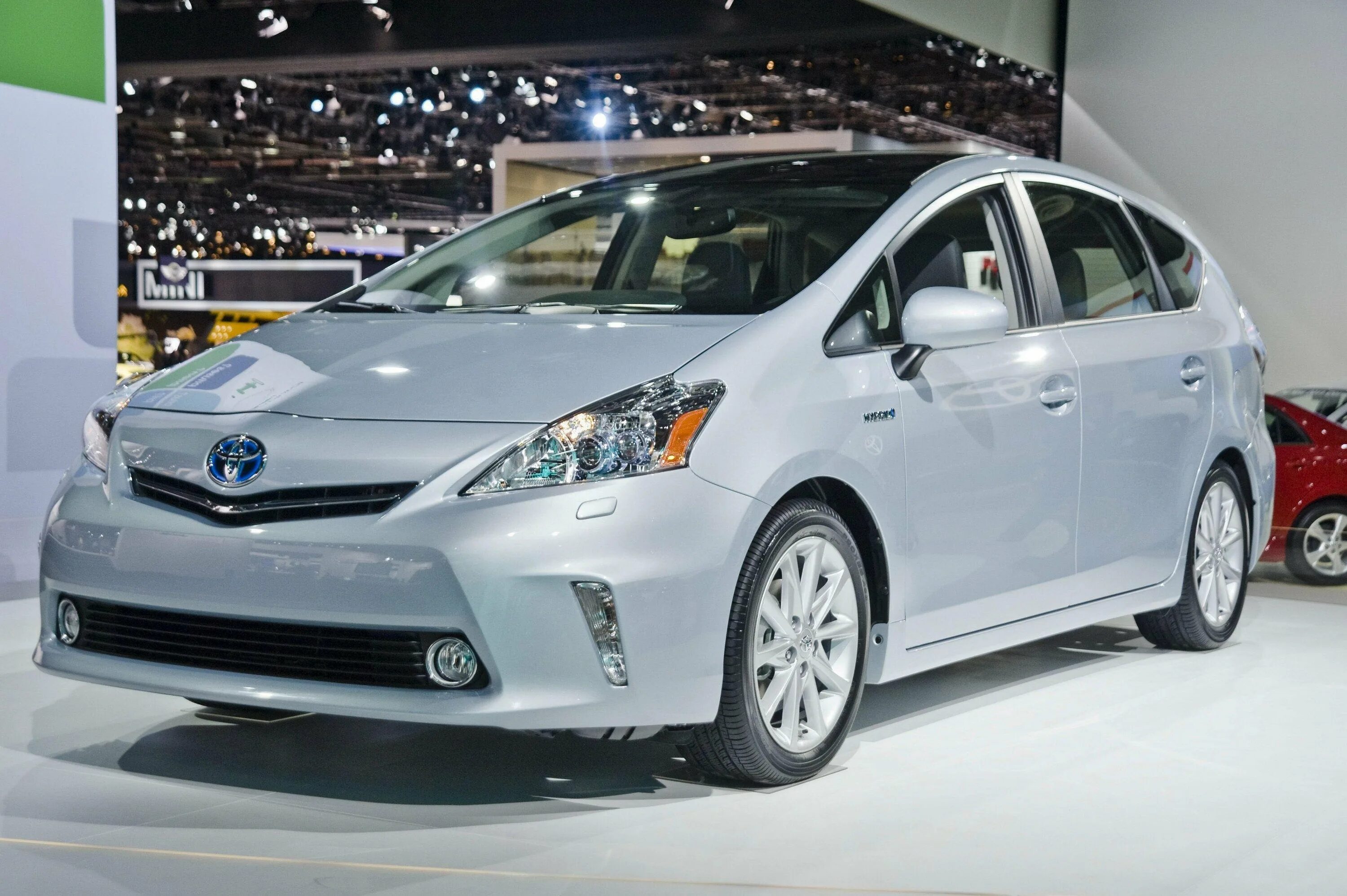 Тойота альфа гибрид. Toyota Prius v ( ) 2011. Toyota Prius Alpha 2017. Toyota Prius универсал. Toyota Prius v ( ) 2012.