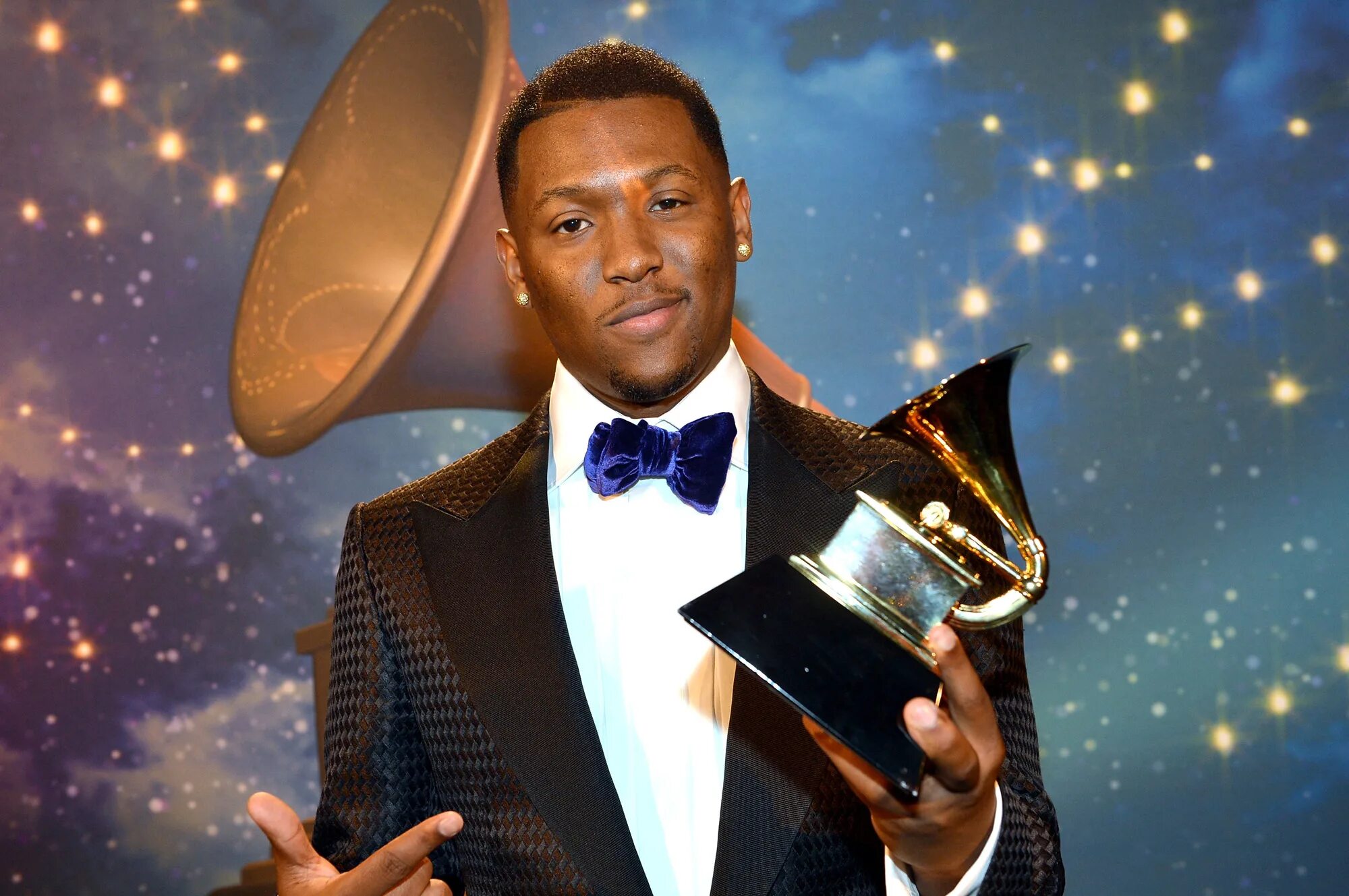 Лучший альбом года грэмми. Билли айлиш грэмми 2020. Билли айлиш грэмми 2019. Grammy компания. Лучший альбом года грэмми.