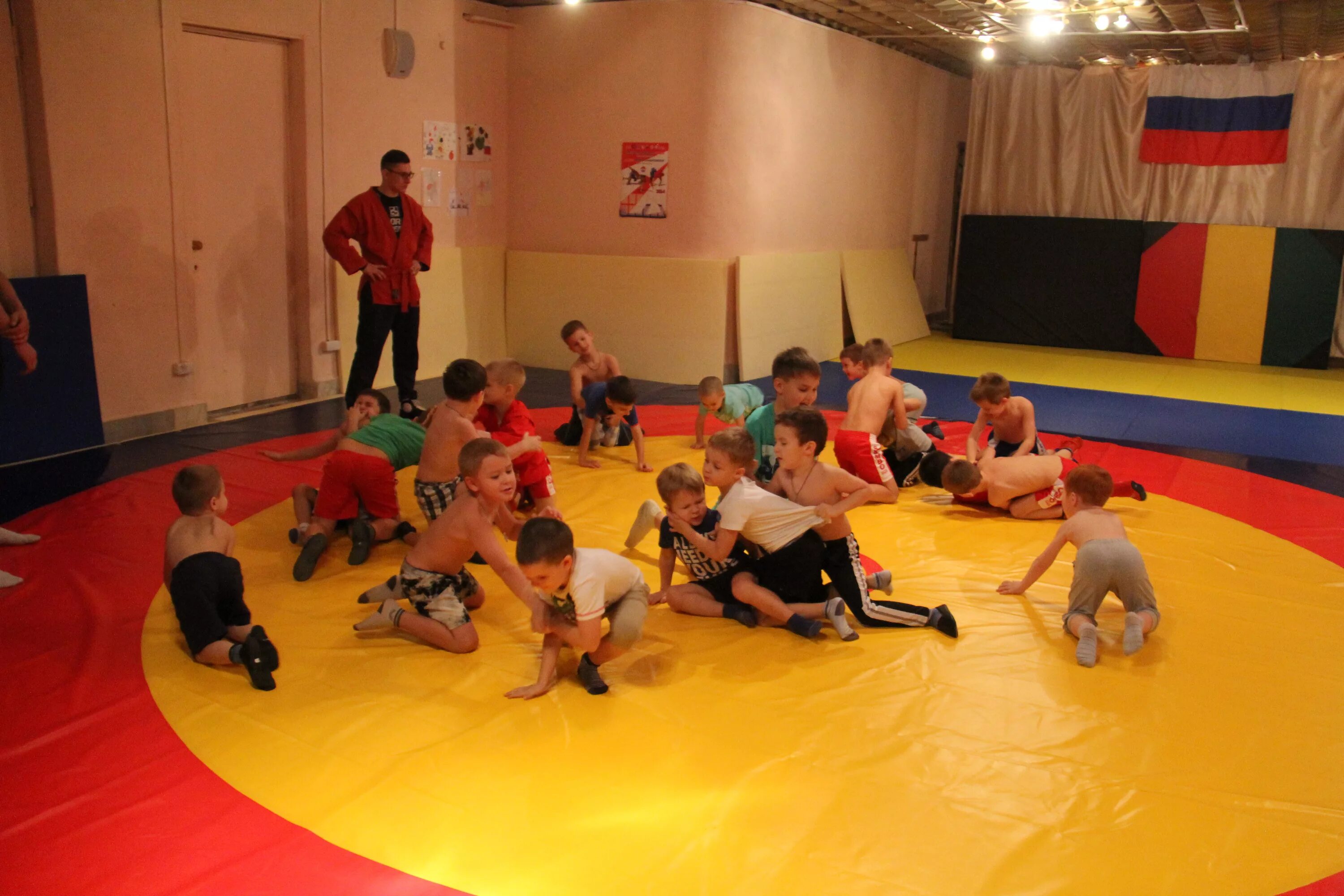 Клуб самбист. Самбист лыткарино. Дом творчества лыткарино. Самбист лыткарино. Акробатика для детей в лыткарино самбист.