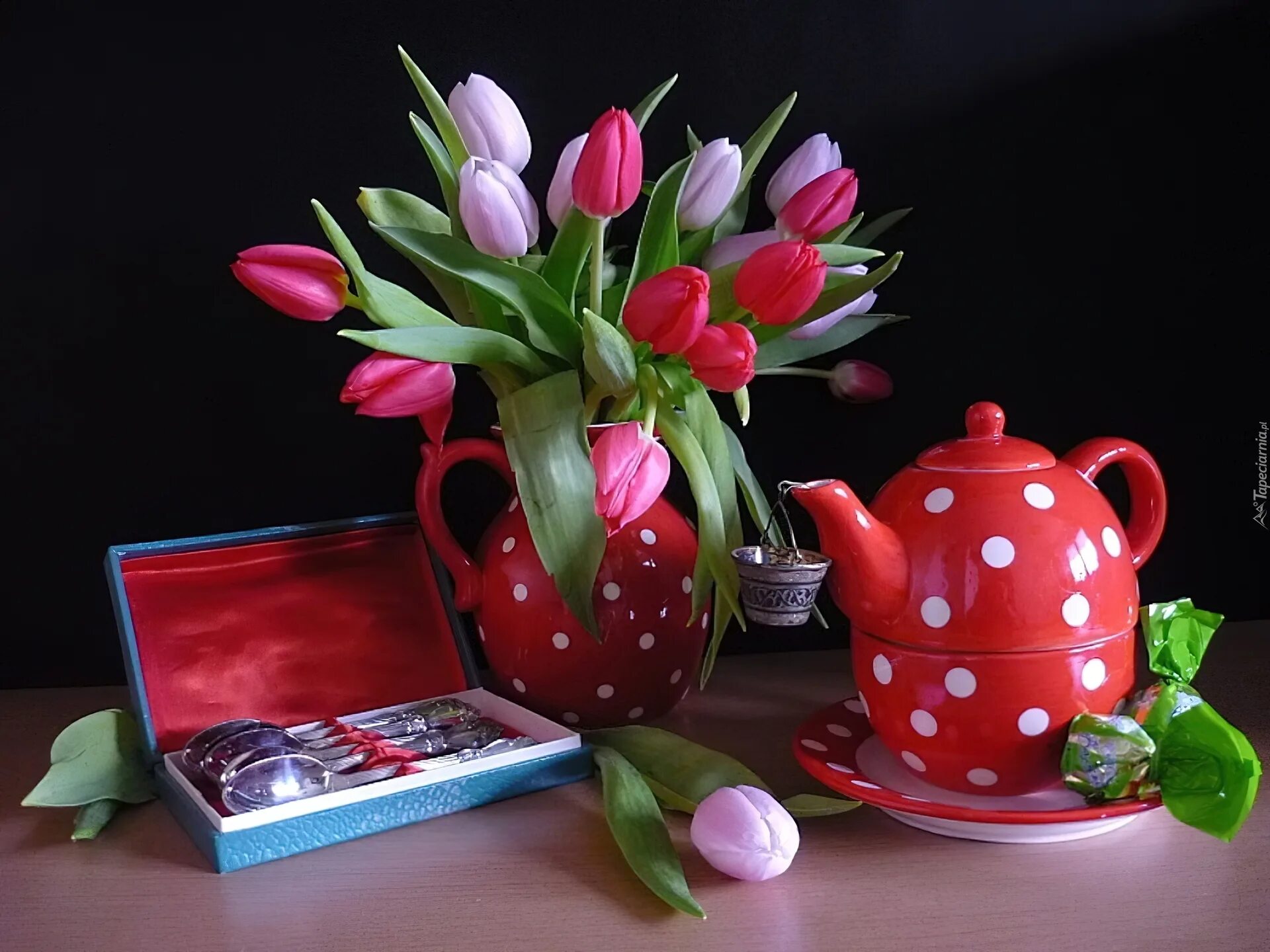 Доброе предпраздничное утро 8. Натюрморт Весеннее настроение. Натюрморт с тюльпанами. Открытки с добрым утром с тюльпанами.