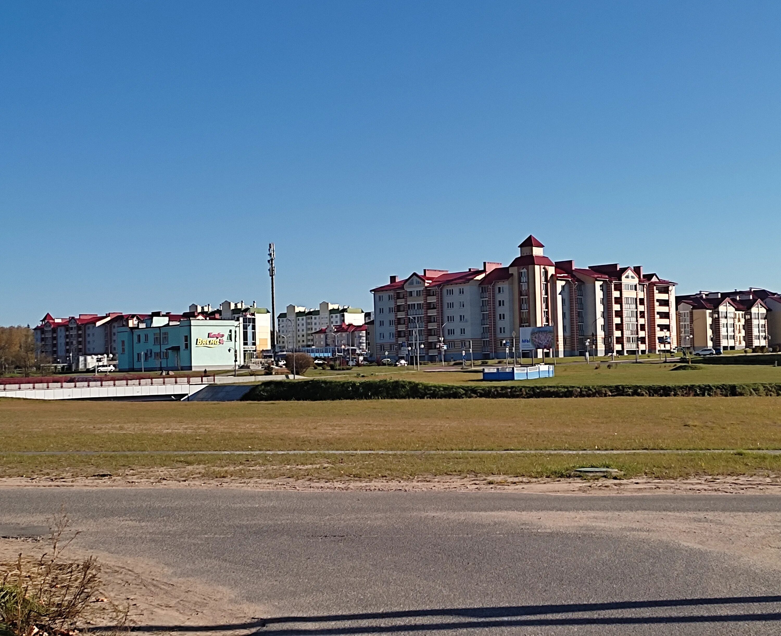 Как добраться островец. Город островец в белоруссии. островец береговая. островец фото города. островец беларусь фото.