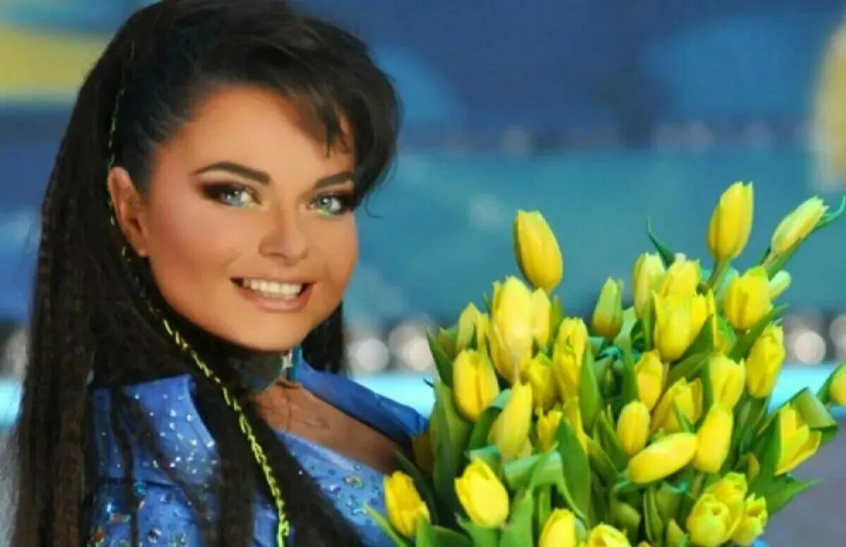Наташа королева песня про наташу. Наташа Королева желтые тюльпаны. Наташа королёва. Наташа Королева 2006. Наташа Королева 1990.