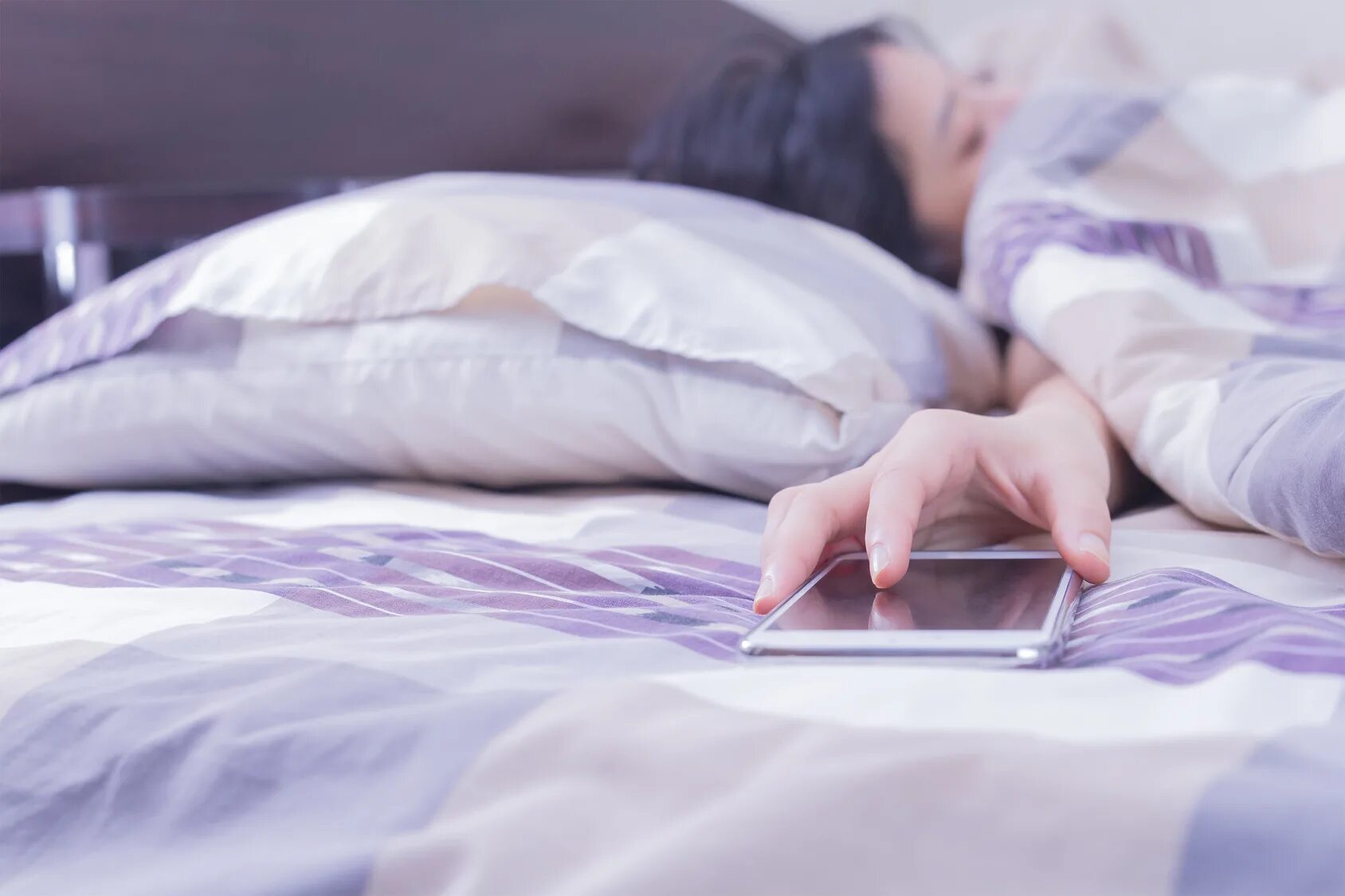 Phone bed
