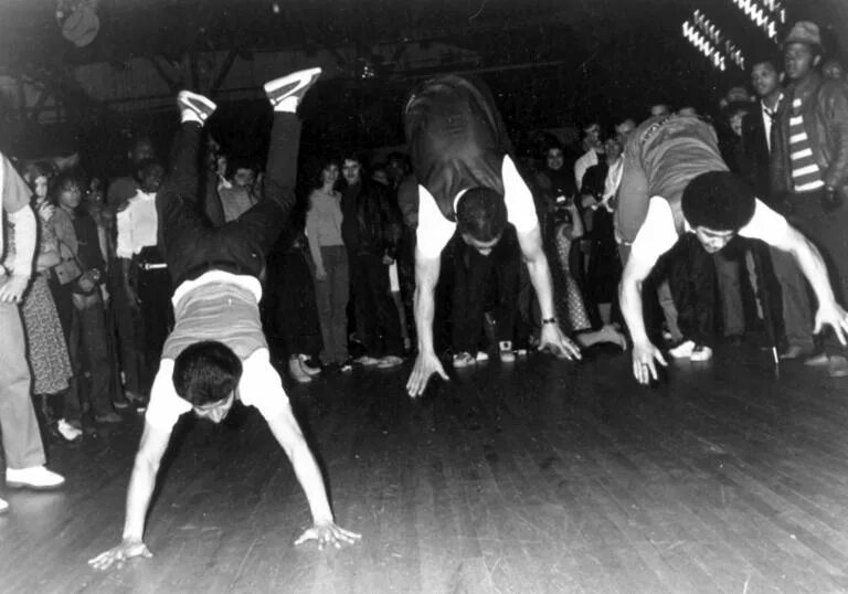 Get up to floor. Get up on the floor. текст песни get up on the floor. get up get on. get up on the floor песня.