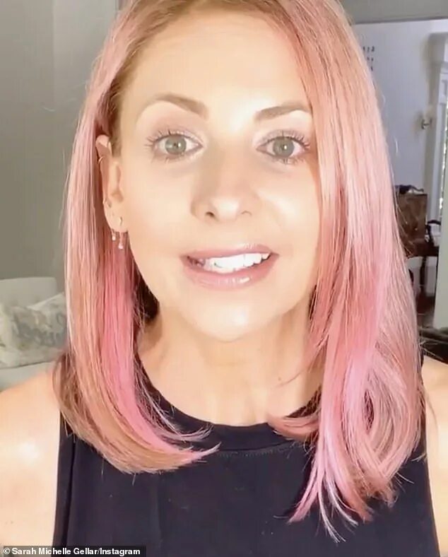 Pink webcam. Sarah pink. Sarah mirabelli pinky. Angel pink актриса. Sarah mirabelli pinky.
