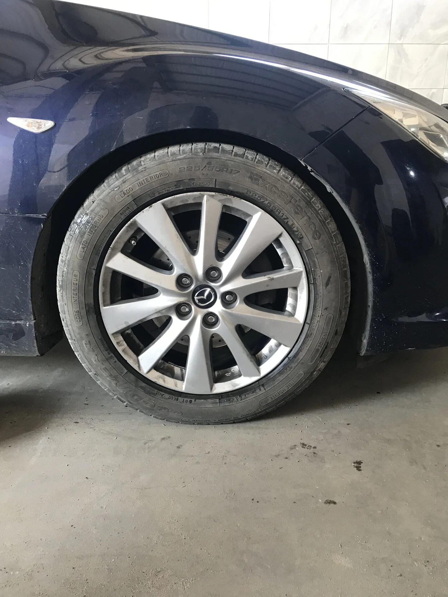 Купить резину р17 215. Mazda 6gg 215 50 17. Колеса 215 55 17 Mazda 6. Mazda 6 GH 215/55 r17. Mazda 6 GH резина 225 55 р17.