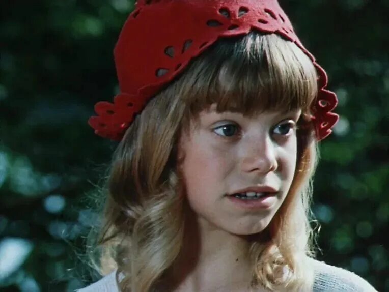 Красная шапочка кинофильм 1977. Кинофильма красная шапочка. Красная шапочка кинофильм 1977. Кинофильма красная шапочка. Кинофильма красная шапочка.