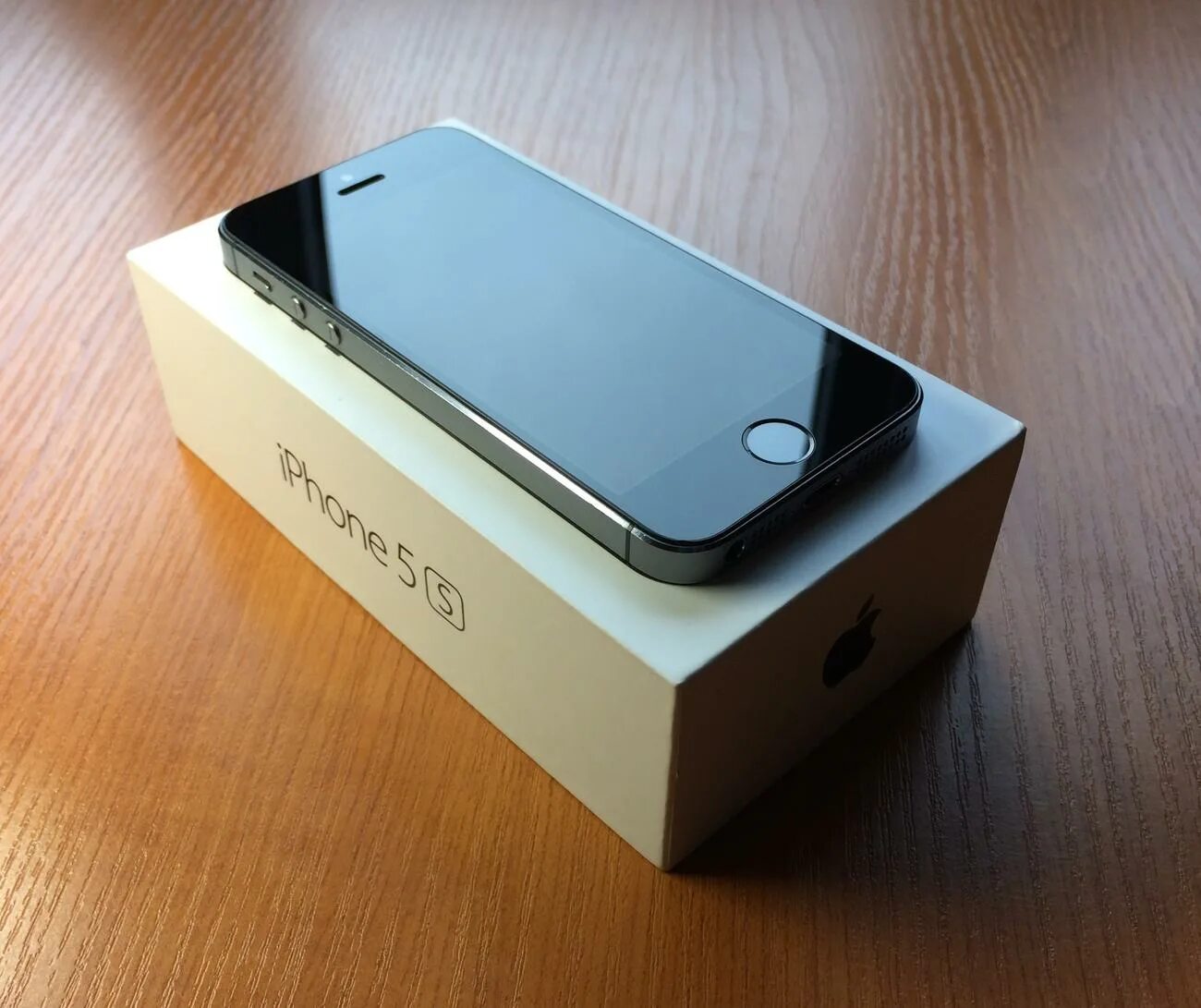 Iphone 5s 16gb. Iphone 5s Space Gray. Apple iphone 5s 16gb Black. Айфон 5s оригинал 32гб.