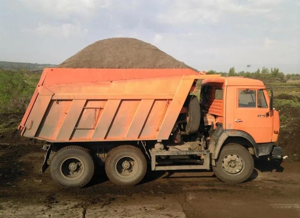 Камаз самосвал 10 кубов. Камаз 65115 самосвал. камаз 65115 пгс. камаз 55111 самосвал с песком. камаз 55111 с щебнем.
