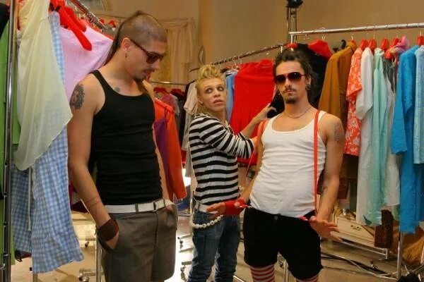 Quest pistols дни гламура клип. Quest pistols дни гламура клип. квест пистолс дни гламура 2007. квест пистолс дни гламура 2007. квест пистолс дни гламура.