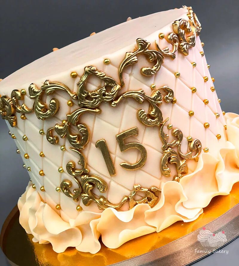Торт девушке 22. Торт на юбилей. Красивые торты на юбилей. Красивые торты для девочек. Торт на день рождения девушке.