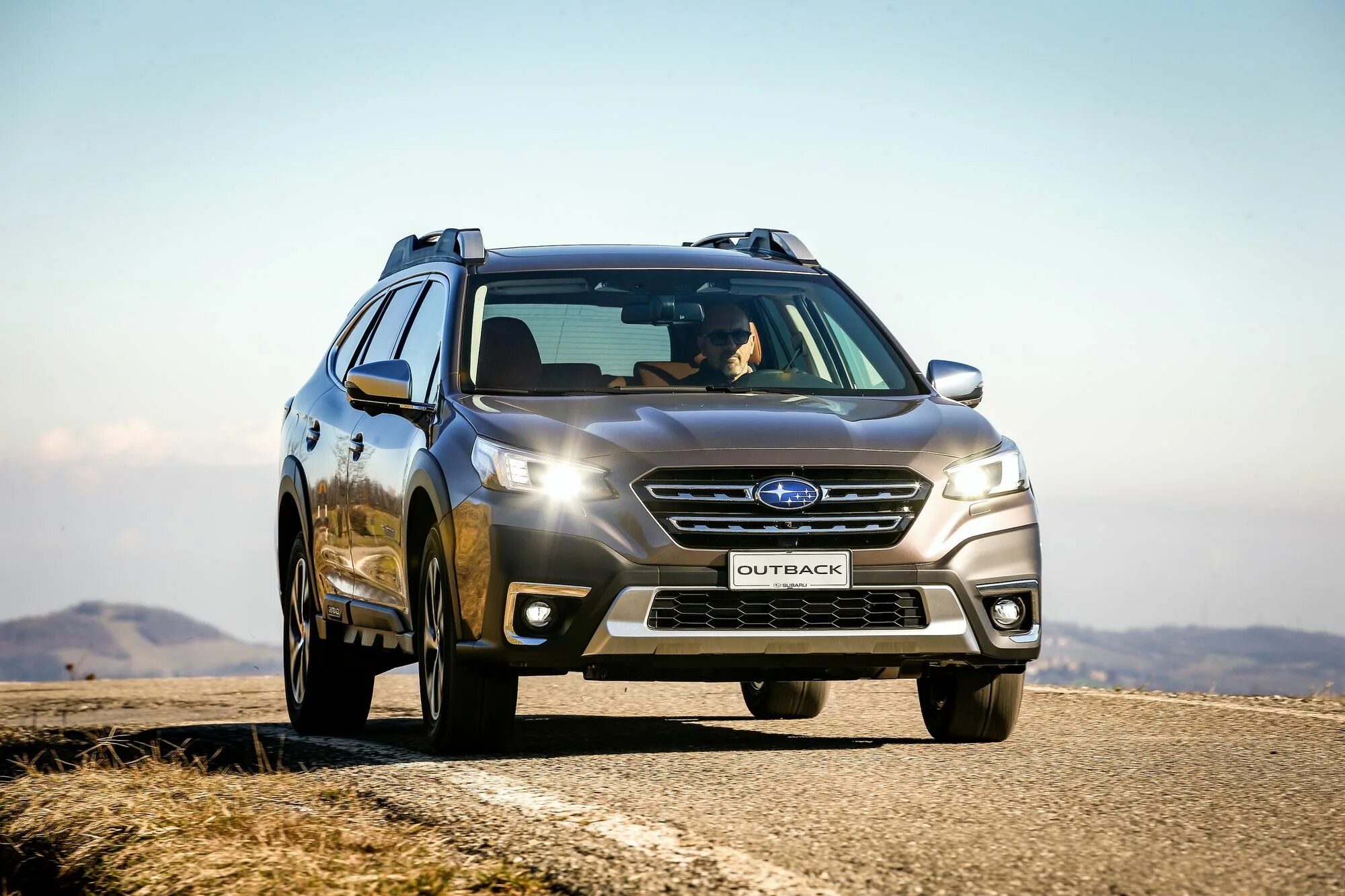 Субару 6 поколения. Новый Субару Аутбек 2022. Subaru Outback 2021. Субару Outback 2021. Новый Subaru Outback 2021.